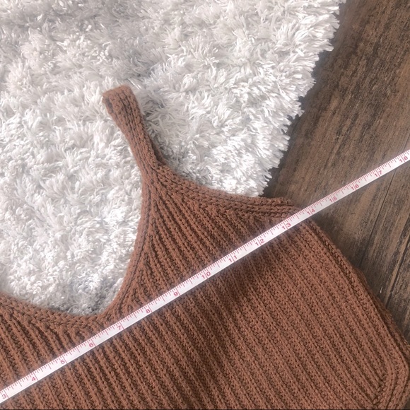 Brown Knitted Crop Top - Picture 3 of 4